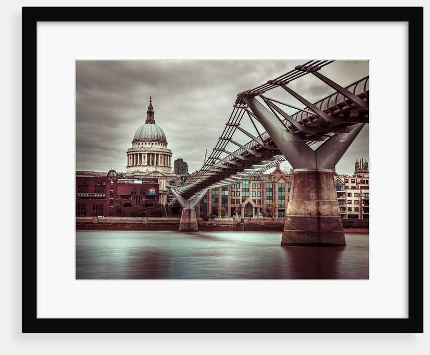 Millennium Bridge, London by Assaf Frank